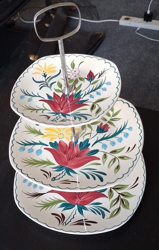 Pretty tier cakestand by - tier,