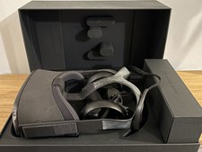 Oculus Quest VR Headset -
