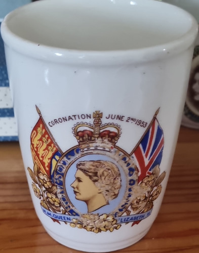 Queen elizabeth 1953 - elizabeth,