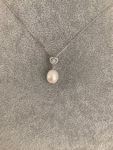White freshwater genuine - genuine, pearl