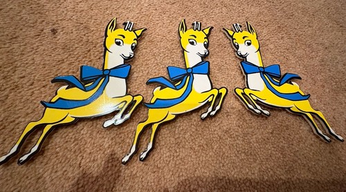 Small babycham plastic deer - , x