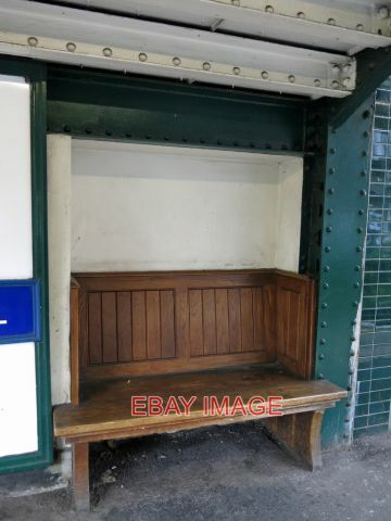 Photo hendon central tube - ,