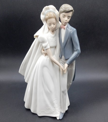 Wedding couple figurine - wedding,