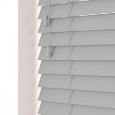 FAUX WOOD STRING VENETIAN