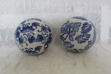 2 X Blue And White Porcelain Ceramic Carpet Balls Orbs Home Decor