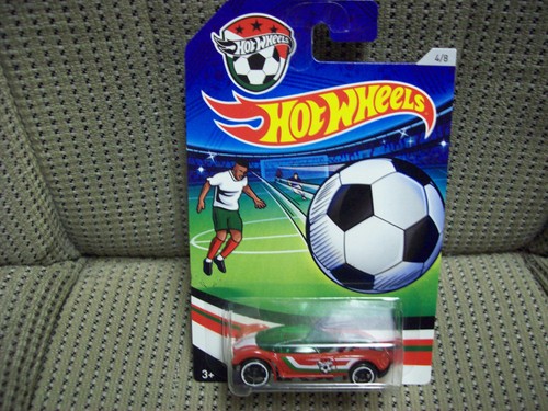 Golden arrow hot wheels 2015 - golden,