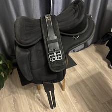 Zain Tack All Purpose Treeless Black Saddle 16”-18” With Girth