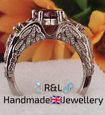 B2A: Woman Antique Style