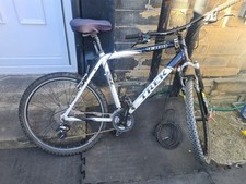 Trek 4300 mountain - mountain, bike