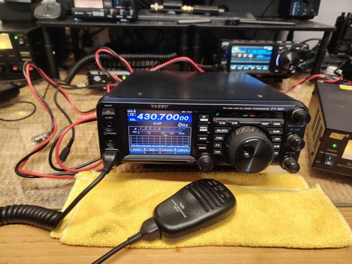 Yaesu 991 transceiver - ,