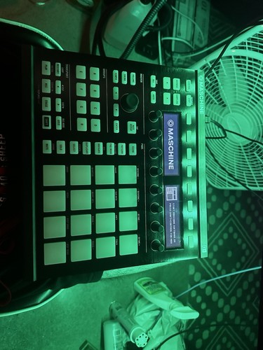 Native instruments maschine - instruments,