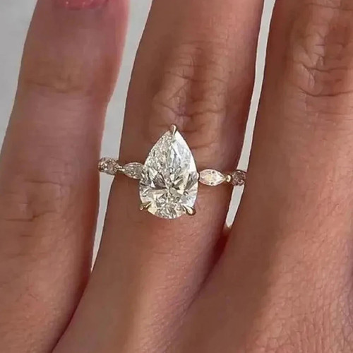 White moissanite 90ct - white, pear