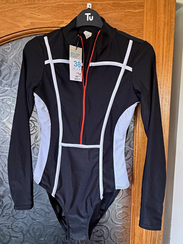 Bnwt full zip - full, long