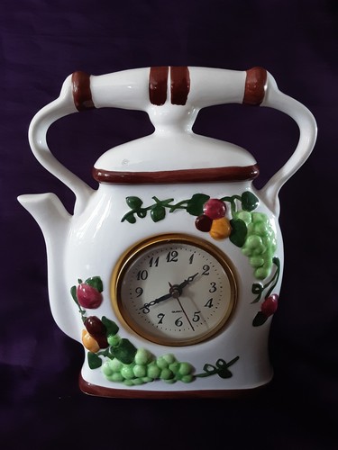Mantel clock teapot shaped - clock,