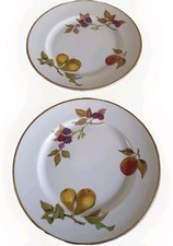 TWO 2 ROYAL WORCESTER 'EVESHAM  (GOLD) SIDE/DESSERT/CAKE PLATES 20.5cm.         