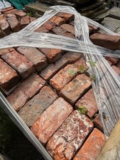 Reclaimed Hand made Bricks, full pallet