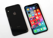 Apple iPhone XR - 64GB - Black
