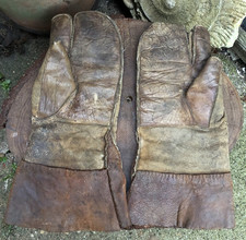 Vintage WW2 Trigger finger