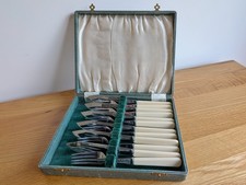 New Vintage 12pc Unity