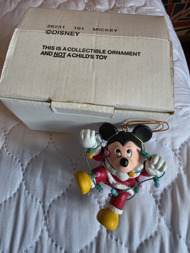 Grolier disney christmas tree - disney,