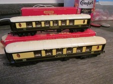 2 x Vintage OO Gauge Tri-ang Pullman Coach R228 Jane Boxed & Anne No Box