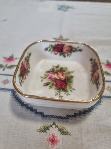 Royal albert trinket dish - royal,