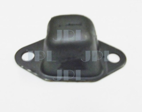 Front upper arm - front, bump