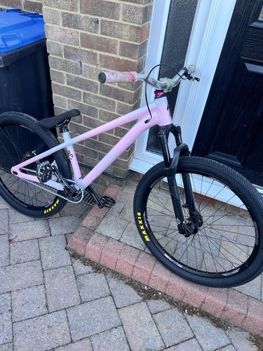 Specialized pink dj - 26”,