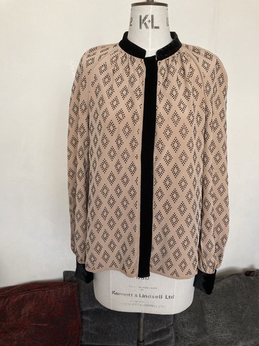 Ladies size jaeger silk - size,