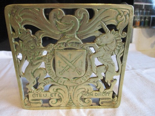 Vintage brass ornate kings - vintage,