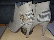 Ladies Feud Britannia VIXON Olive UK7 Heeled Ankle Boot