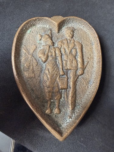 Vintage risque brass - brass, heart