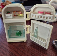 Sylvanian Families - Chocolate Rabbit Mother Fridge Set