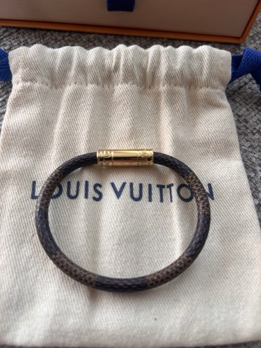 Louis vuitton confidential - vuitton,