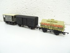 OO GAUGE WAGONS X 3
