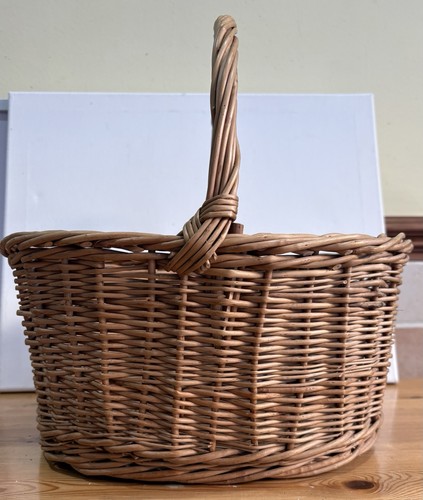 Vintage wicker shopping - wicker,