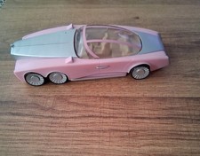 Lady Penelope Flying Car