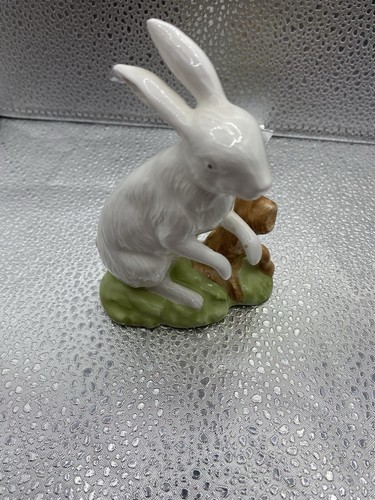 Figurine hare woodland white - hare,