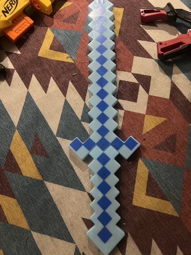 Minecraft diamond sword light - diamond,