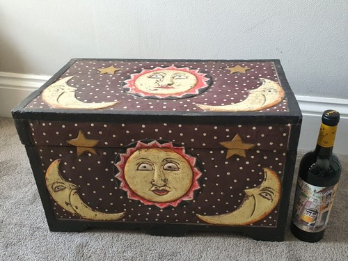 1990 vintage wooden trunk - 1990's,