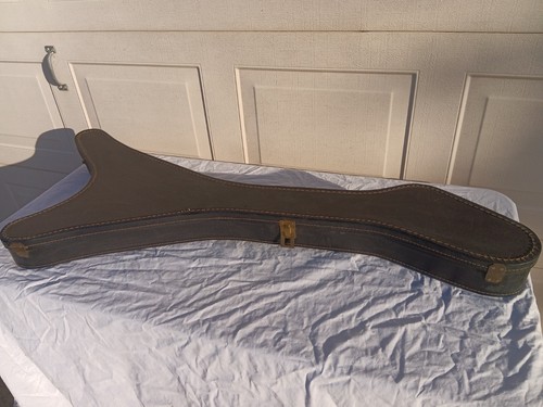 Vintage flying guitar case - flying,