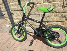 Apollo 14" Claws kids childrens bike in green and black.