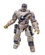 Iron Man Marvel MCU 3,75” Action Mini Figure. MARK 1 (The First Armor)