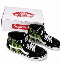 SS18 Supreme x Vans Skull Pile