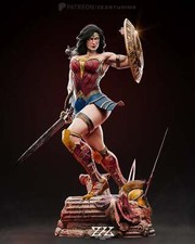 Wonder woman statue - -, model