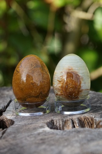 Two onyx crystal eggs green - two,