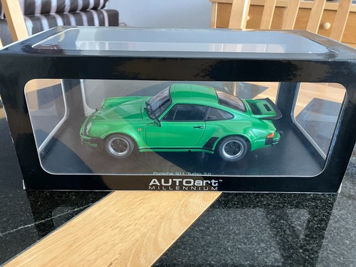 Autoart diecast porsche - autoart,