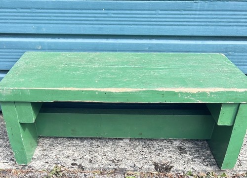Green painted wooden stool - ,
