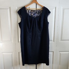Connected Apparel Dark