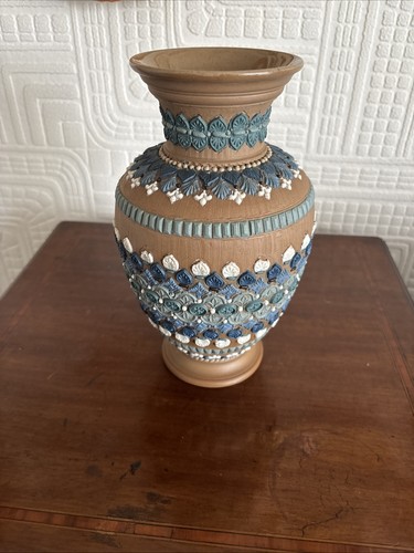 Beautiful royal doulton - royal,